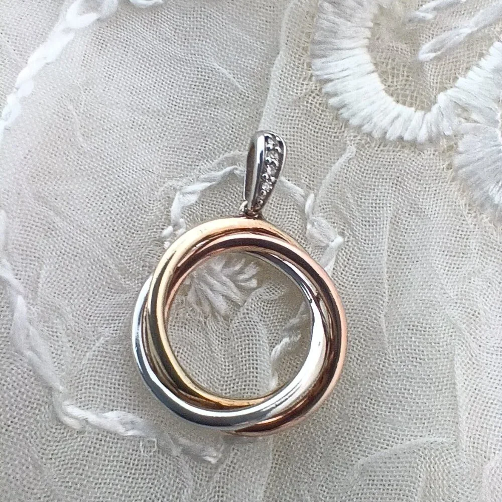 10K Tri Color Gold 4 Diamonds Trinity Style Circle Pendant - Picture 7 of 12